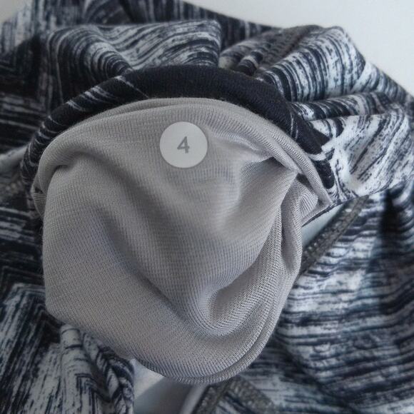 Lululemon Wunder Under Crop II Full-On Luon Heat Wave Size 4 - Picture 6 of 8